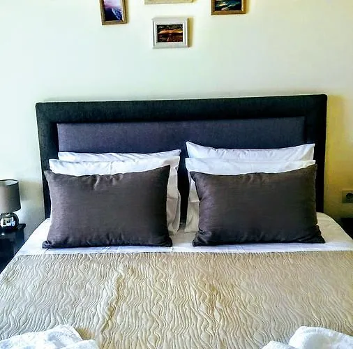 Sunrise Sarelas Petalidi